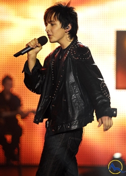 19054143.jpg